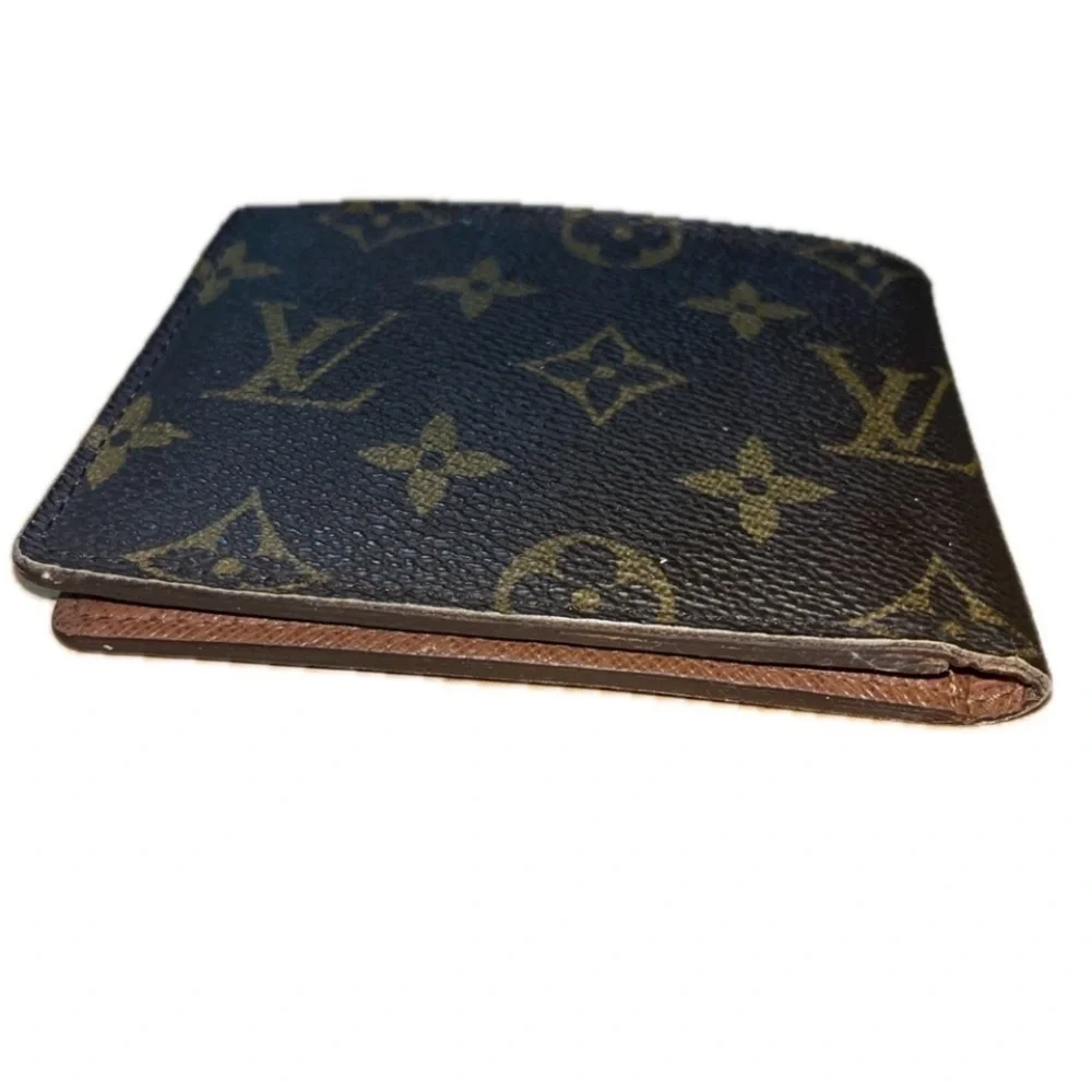 Louis Vuitton Brown Canvas Monogram LV Men's Bifold Wallet